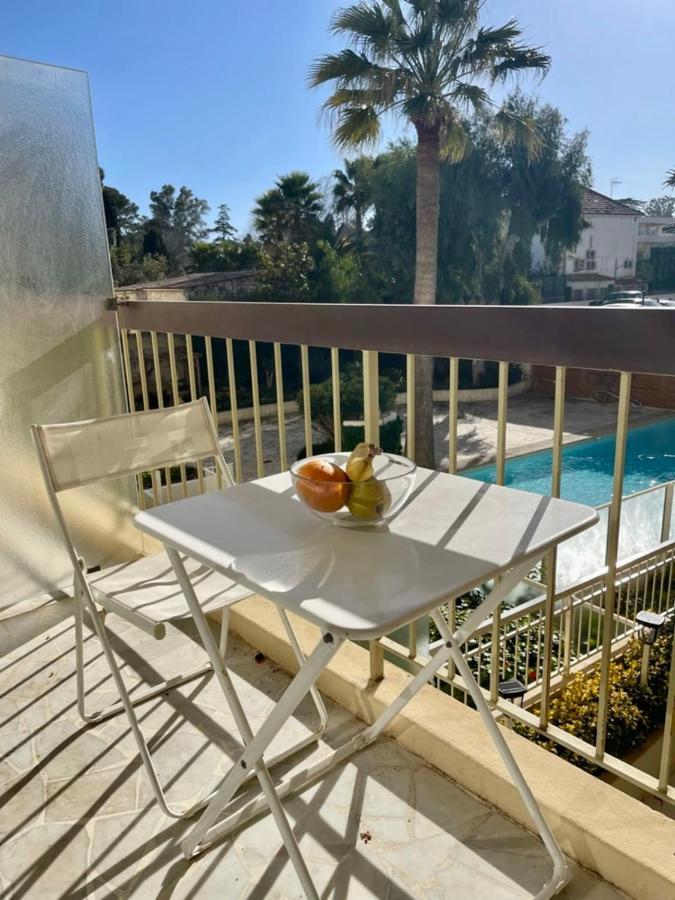 Seafront One Bedroom Apartment With A Terrasse Swimming Pool And A Parking Antibes Eksteriør billede